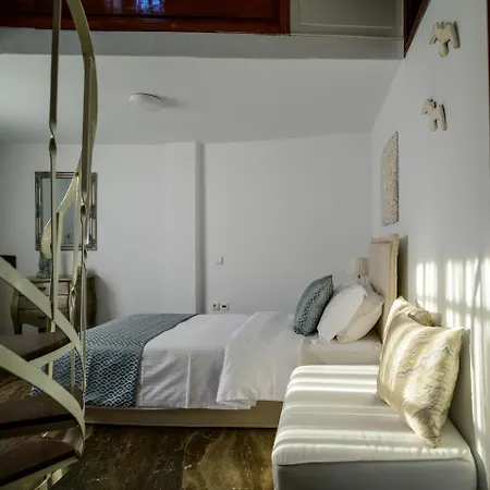 Casa Della Liberta فندق فِروستيفاني